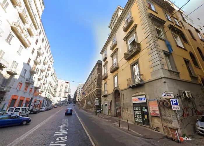 Bed and Breakfast Monteoliveto 5 Napoli